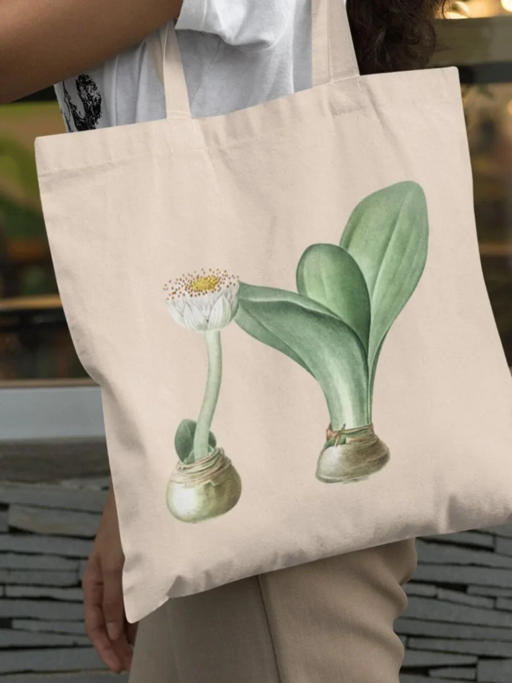 Camas Vintage Floral Print Graphic Canvas Tote Bag